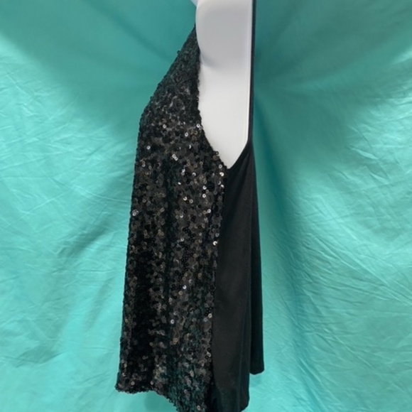 Black Sequin Front Tank Top Size Medium - Picture 4 of 9